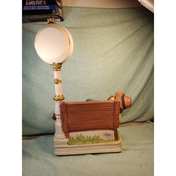 Melody in Motion Wall Street Willie Sleeping On Park Bench Clock Works music box - Picture 5 of 8